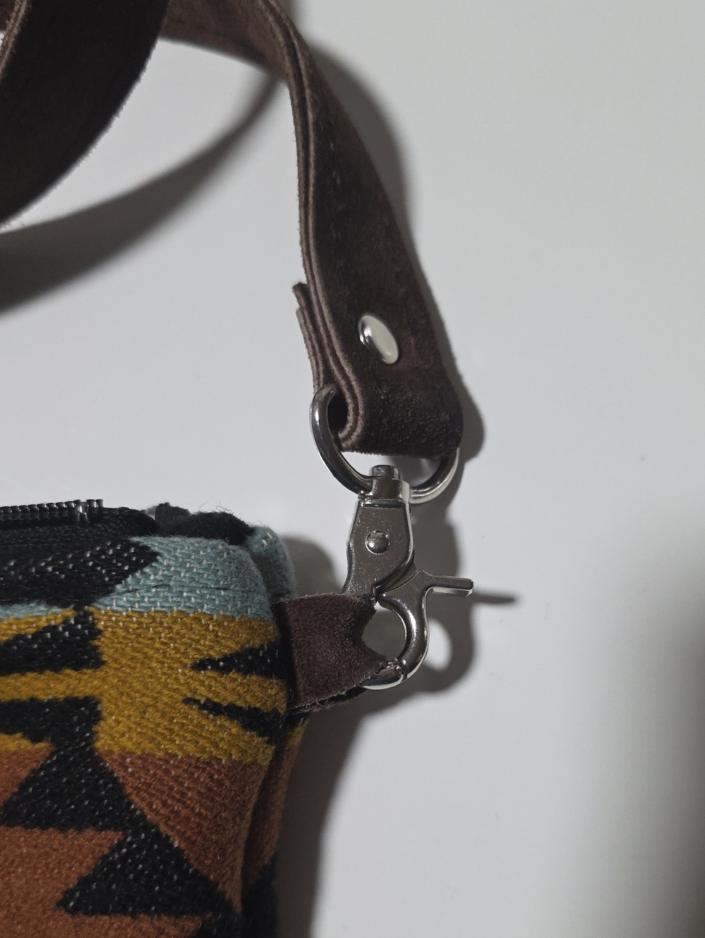 MG Designs Woven Native And Suede Crossbody Bag - Picture 3 of 10
